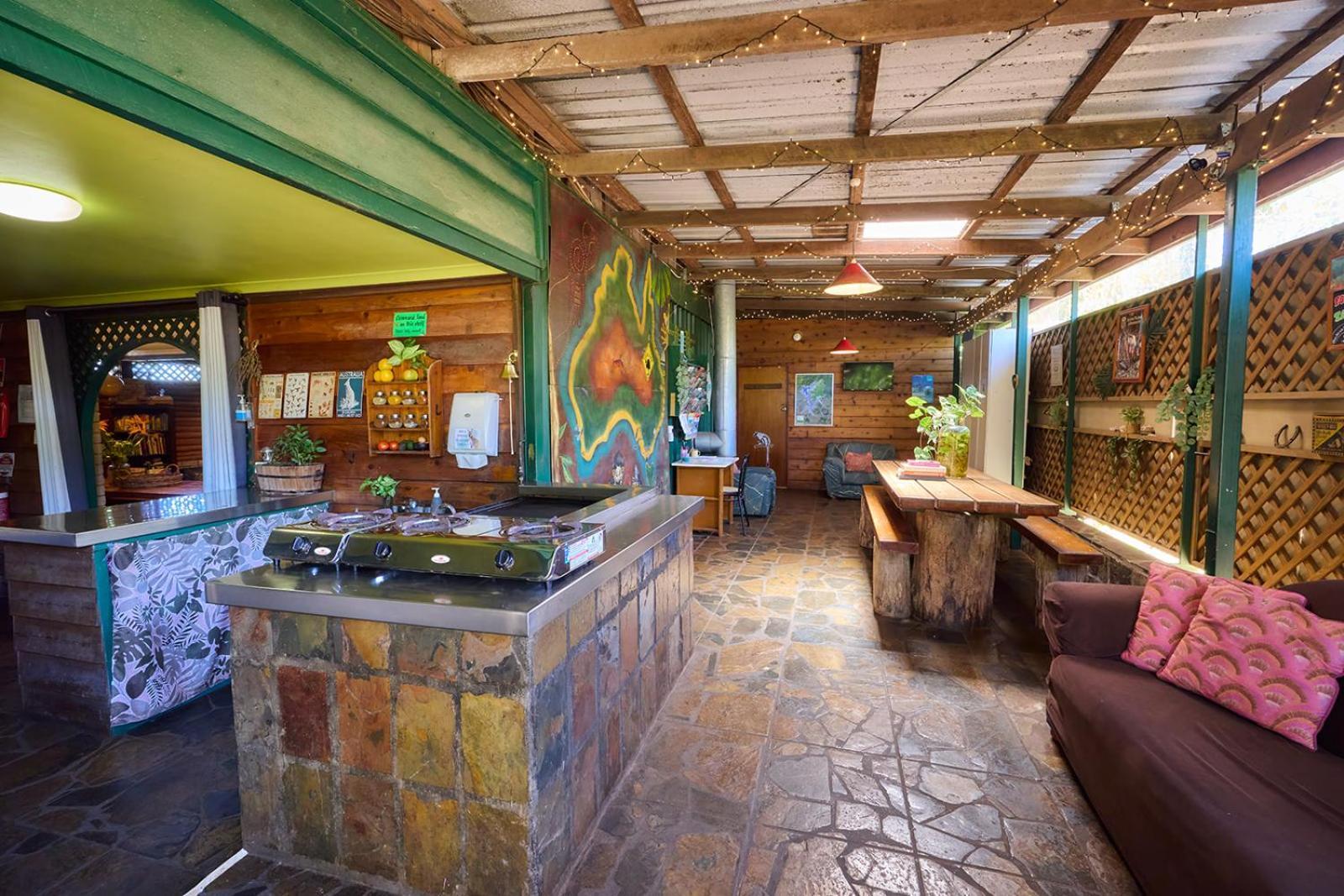 On The Wallaby Eco Lodge Yungaburra Exterior photo