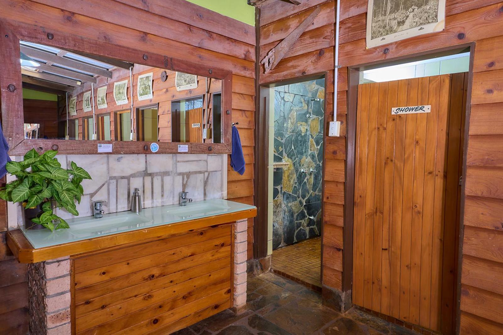 On The Wallaby Eco Lodge Yungaburra Exterior photo