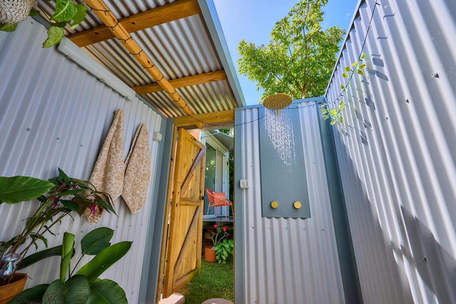 On The Wallaby Eco Lodge Yungaburra Exterior photo
