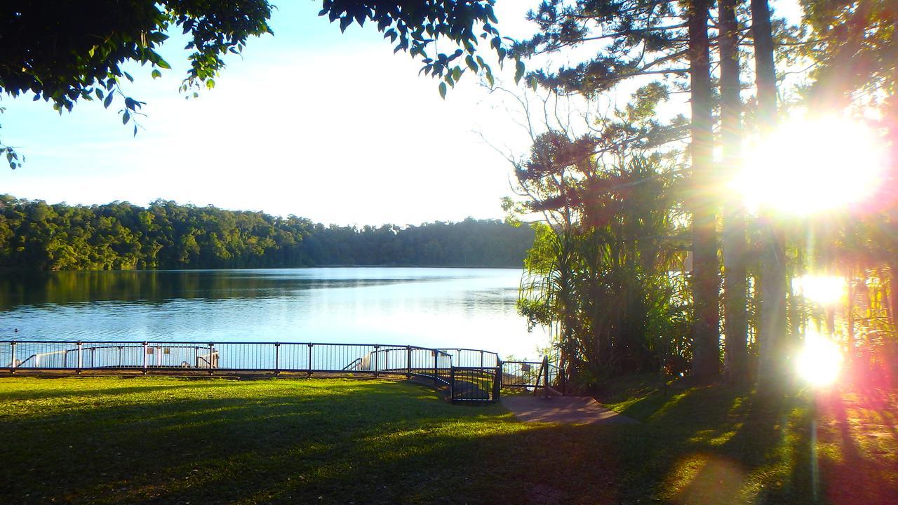 On The Wallaby Eco Lodge Yungaburra Exterior photo